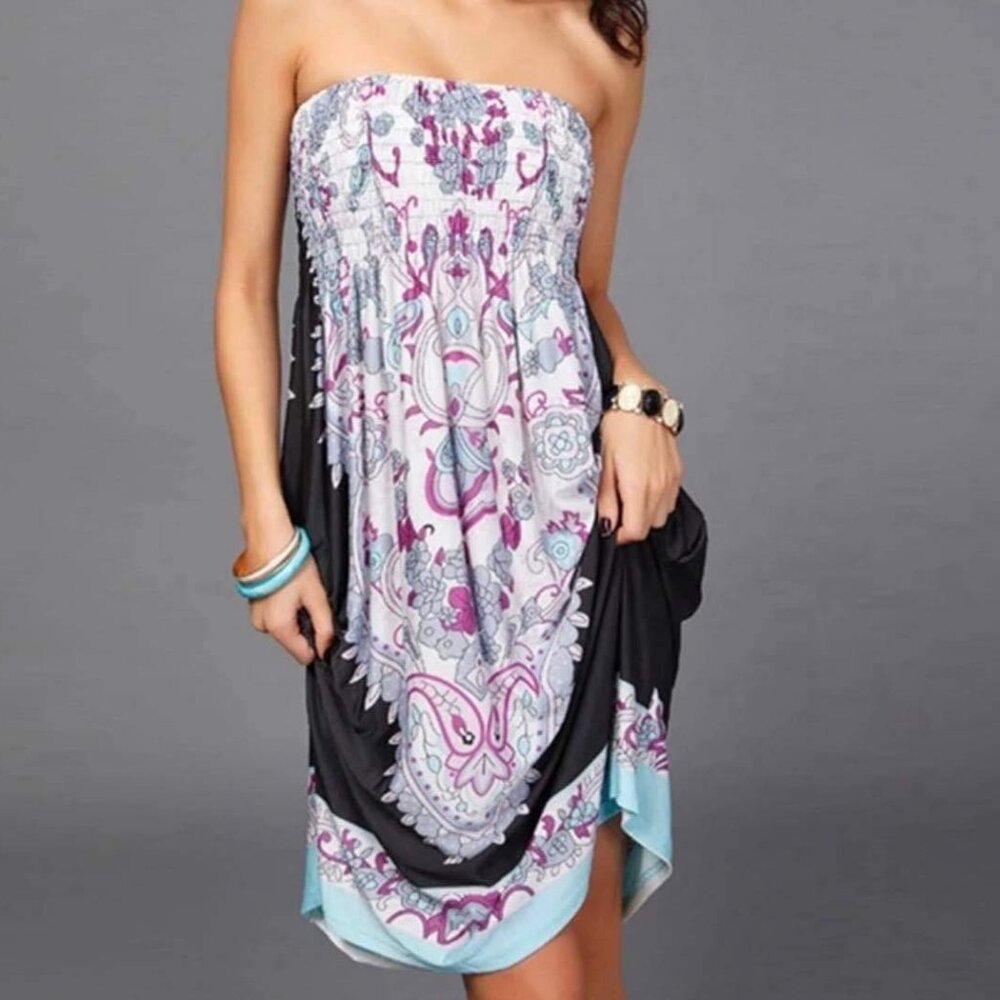Adorable Light Colored Paisley Printed Halter Dress on Black Accented Fabric